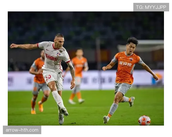 中超赛季球员实力盘点:顶尖球员表现出众,领袖风采渐显 中超赛季球员实力盘点:顶尖球员表现出众,领袖风采渐显